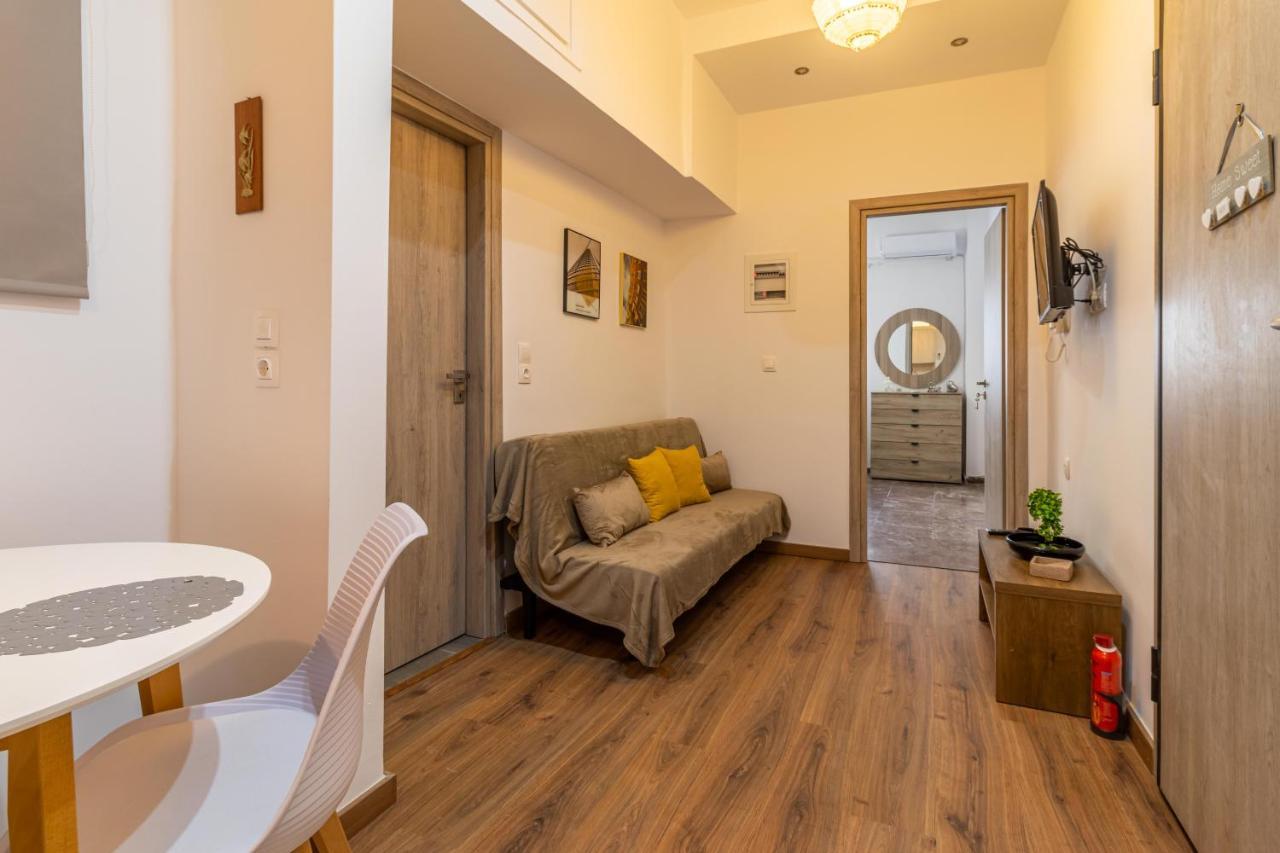 Korinthos Downtown Apartment Luaran gambar