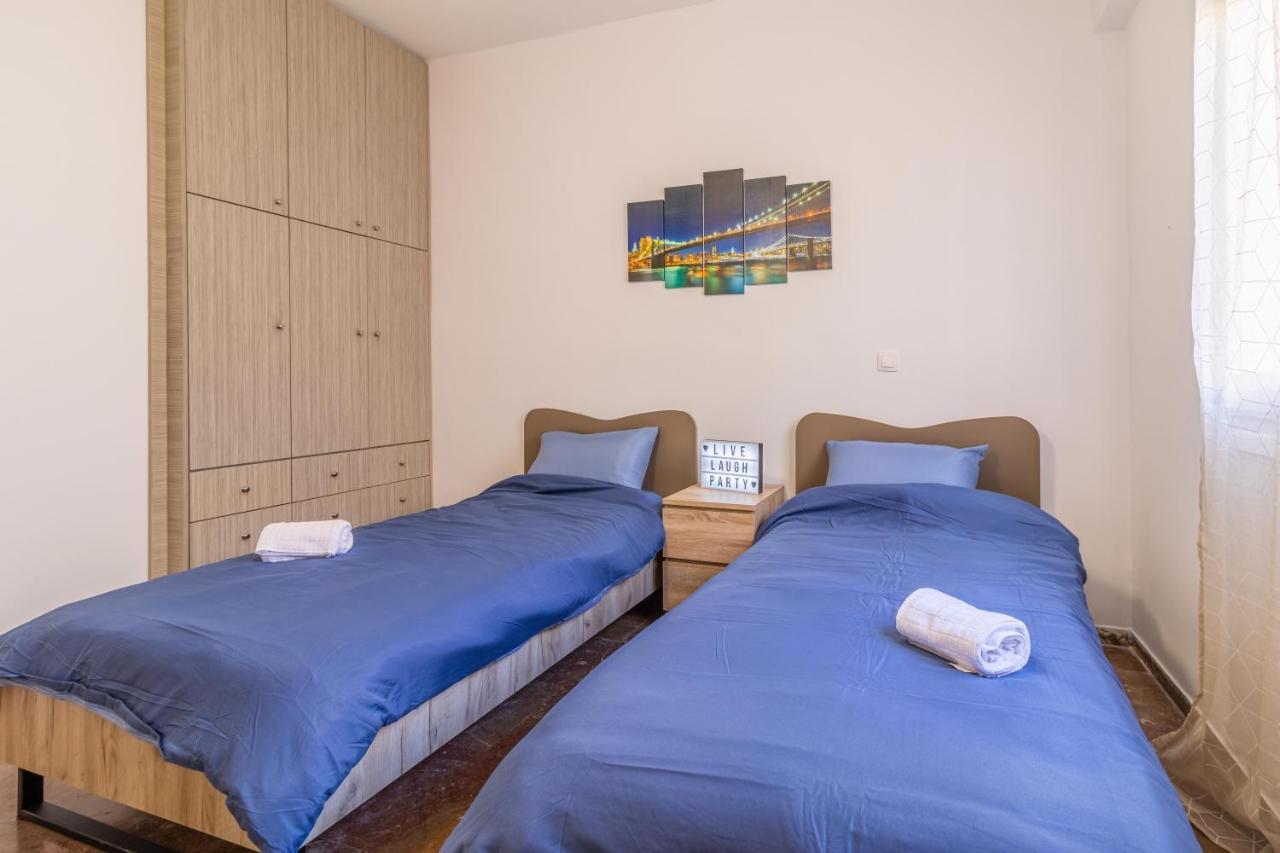 Korinthos Downtown Apartment Luaran gambar